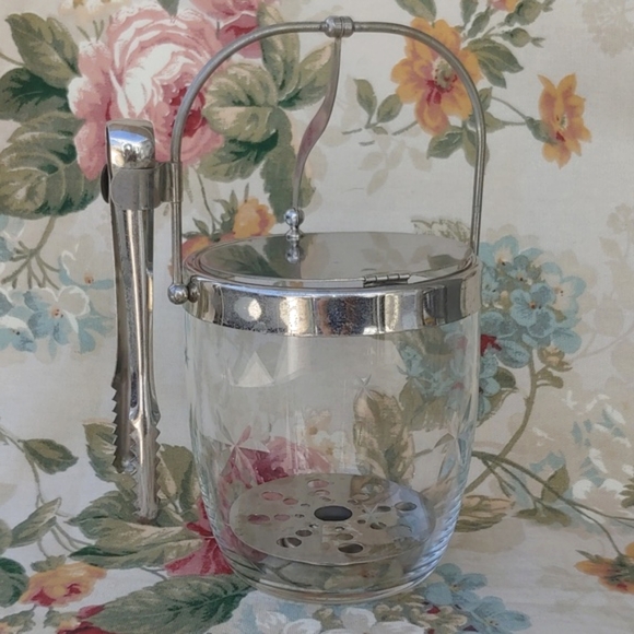 Vintage Etched Crystal Ice Bucket with Stainless Steel Lid and Tongs - Picture 3 of 15